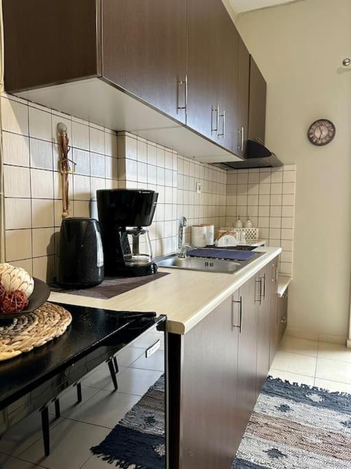 Eleni'S Studio Near The Airport 伊拉克利翁 外观 照片